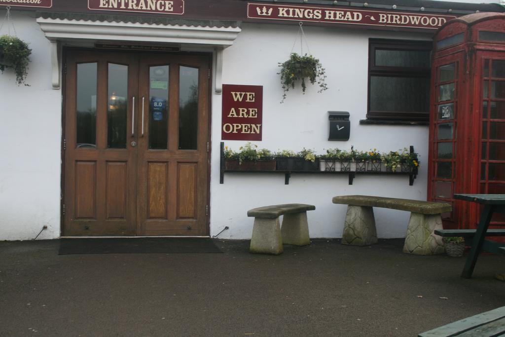 The Kings Head Inn Gloucester Exterior photo